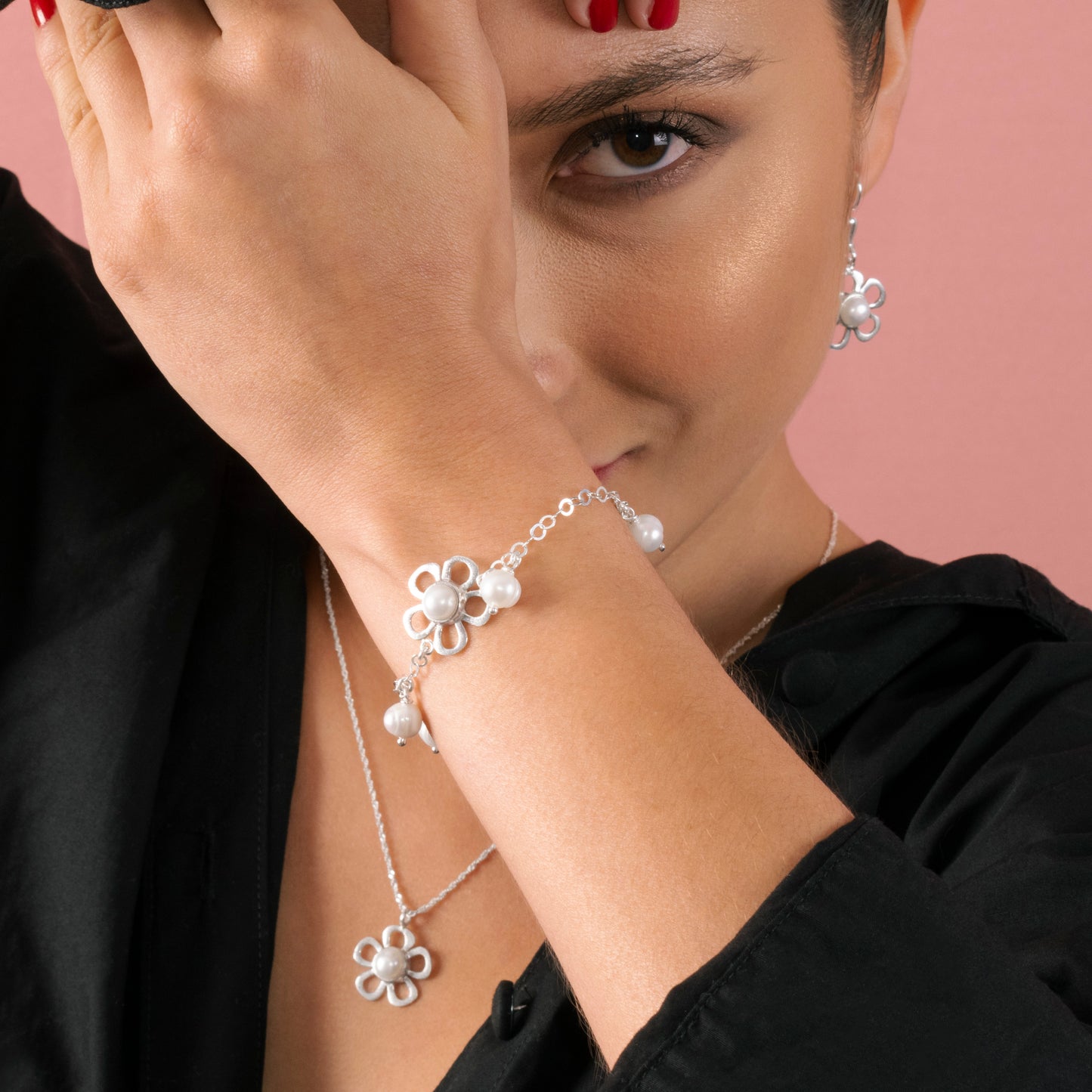 PULSERA FLOR FRESA SILVESTRE