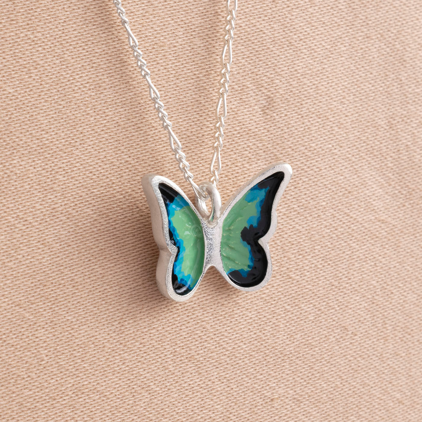 COLLAR MARIPOSA REINA ALEJANDRA