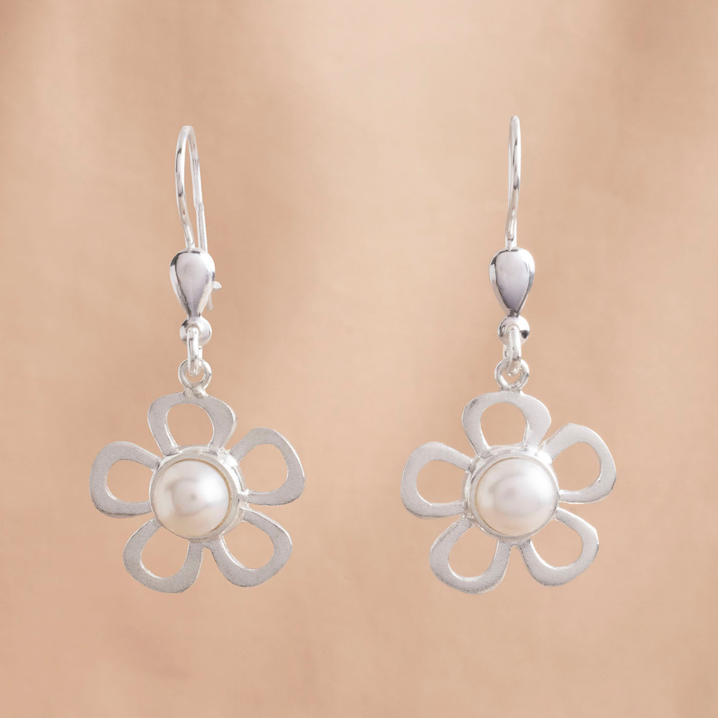 FLOR FRESA SILVESTRE