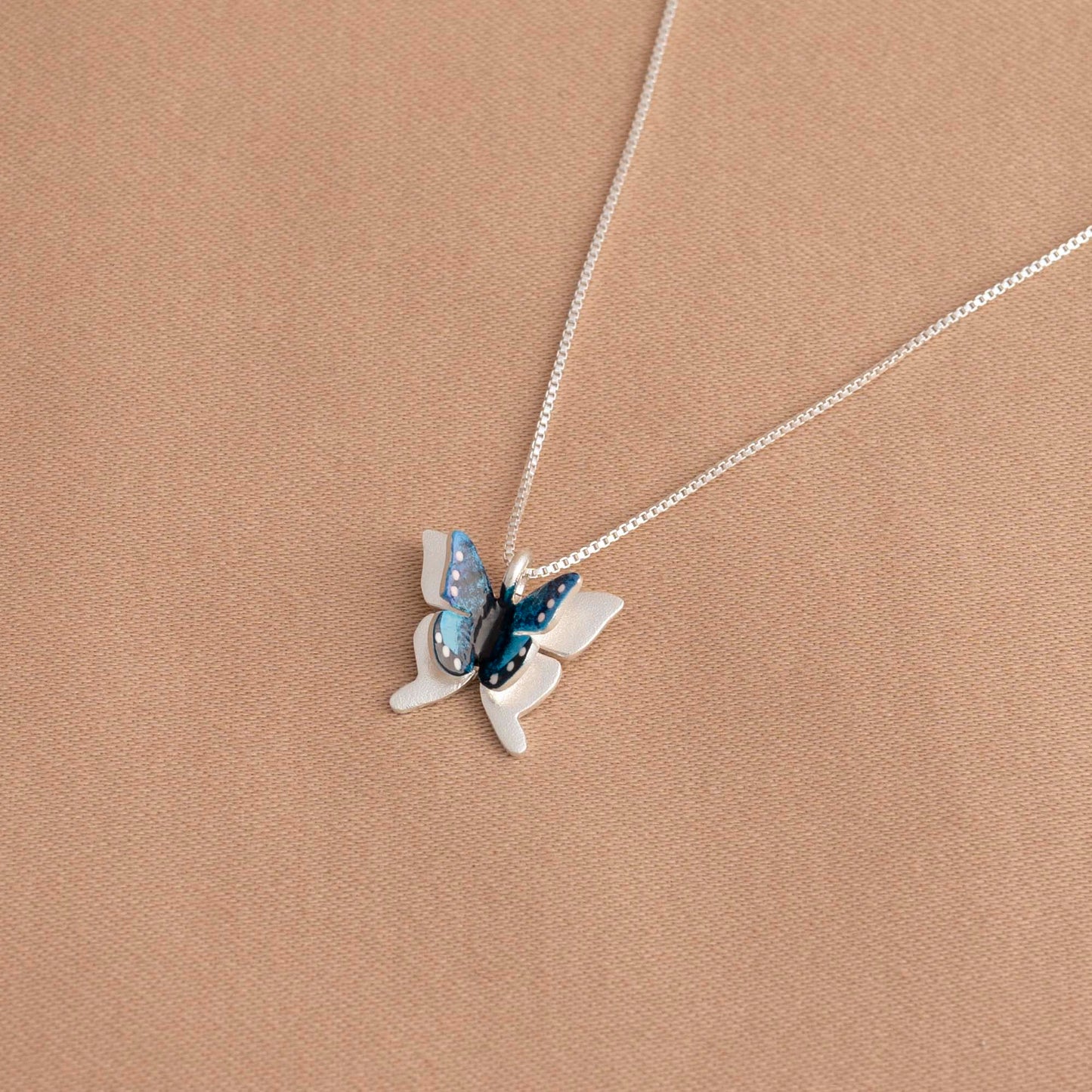 COLLAR MARIPOSA LUMINARIA